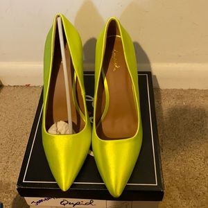 Lime Green Chartreuse Heels Size 10